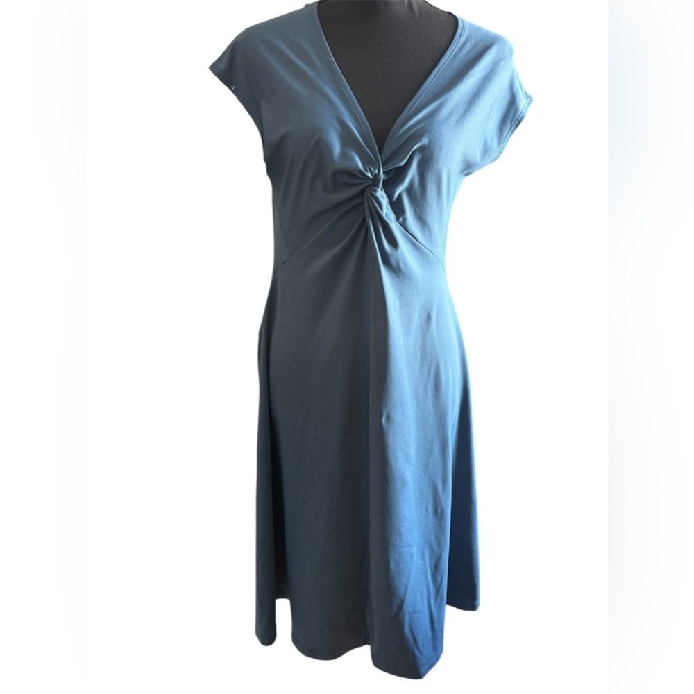 Patagonia Banda Dress.Size L. Blue, Athleisure Travel, hiking casual dress
